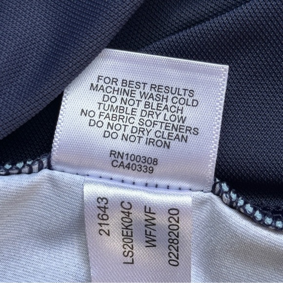 Peter Millar Womens Medium Navy White Leaf Pattern 1/4 Zip Pullover Top UPF 50+ - Picture 12 of 13